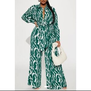 Green and White Animal Print Long Sleeve Jumpsuit